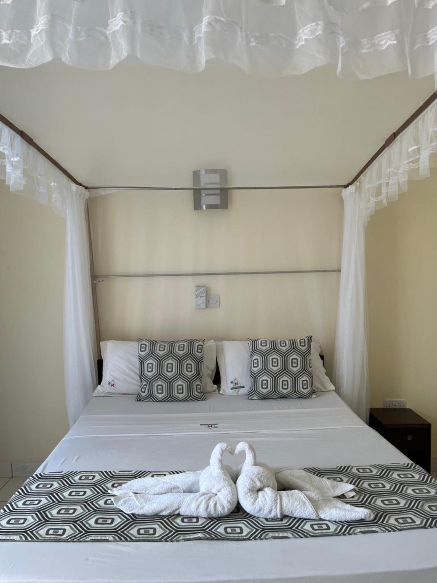 Merry Villa Hotel & Apartments Mombasa Ngoại thất bức ảnh